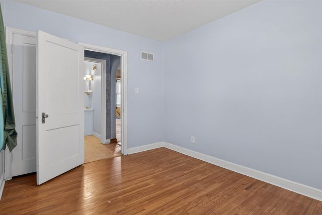 928 W Parker Street, Waterloo, IA 50703