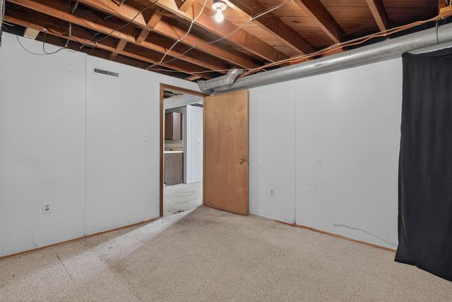 928 W Parker Street, Waterloo, IA 50703