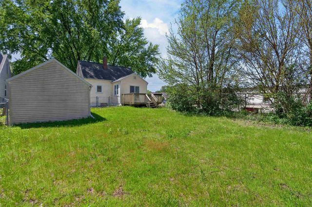 928 W Parker Street, Waterloo, IA 50703