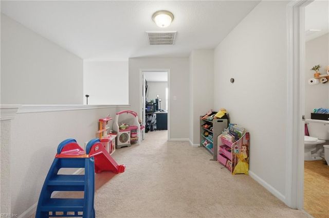 1006 Silver Charm CIR, Suffolk, VA 23435