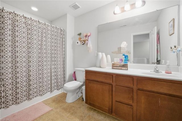 1006 Silver Charm CIR, Suffolk, VA 23435