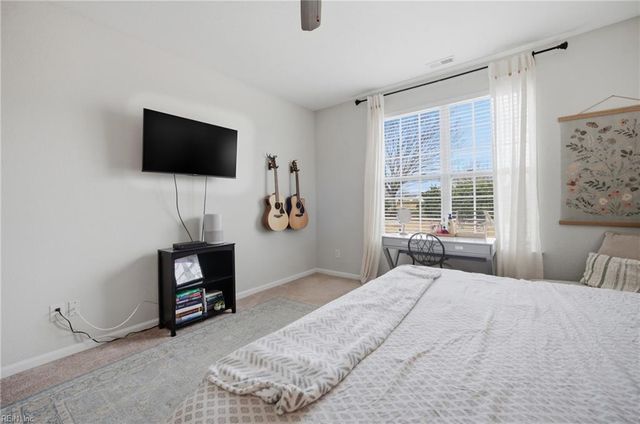 1006 Silver Charm CIR, Suffolk, VA 23435