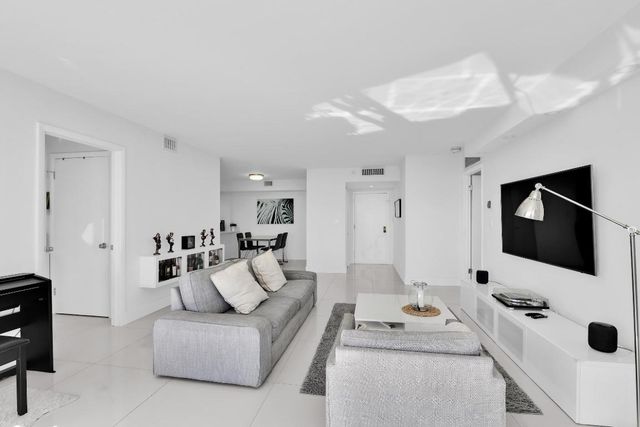 1000 NE Quayside Terrace 1804, Miami, FL 33138