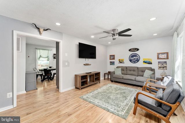 22378 BURWELL ST, Richardsville, VA 22736