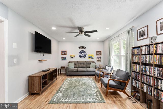 22378 BURWELL ST, Richardsville, VA 22736
