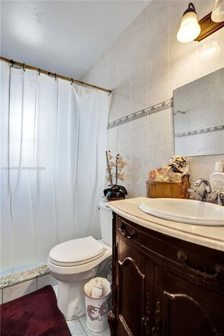 10688 Sleepy Brook Way, Boca Raton, FL 33428