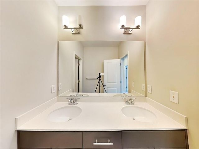 895 Proctor Ranch NW Drive, Atlanta, GA 30318