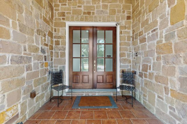 102 Kildrummy LN, Lakeway, TX 78738