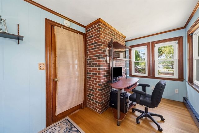 656 Bolton St, Marlborough, MA 01752