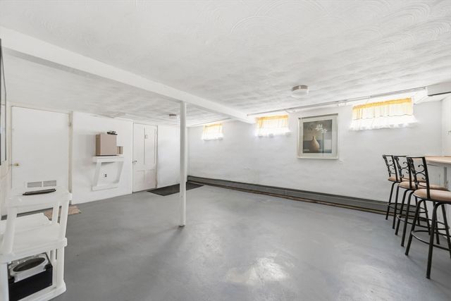 656 Bolton St, Marlborough, MA 01752