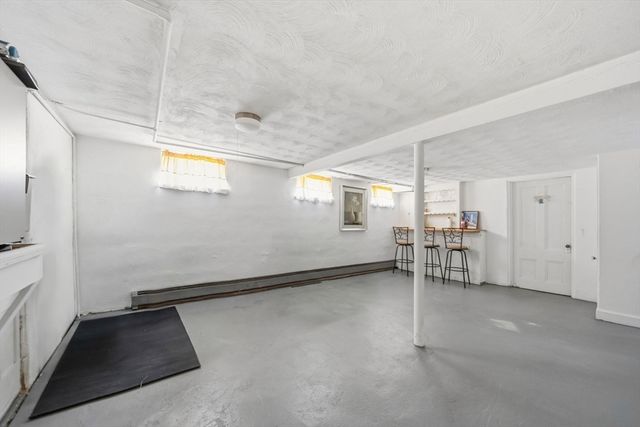 656 Bolton St, Marlborough, MA 01752