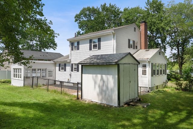 656 Bolton St, Marlborough, MA 01752