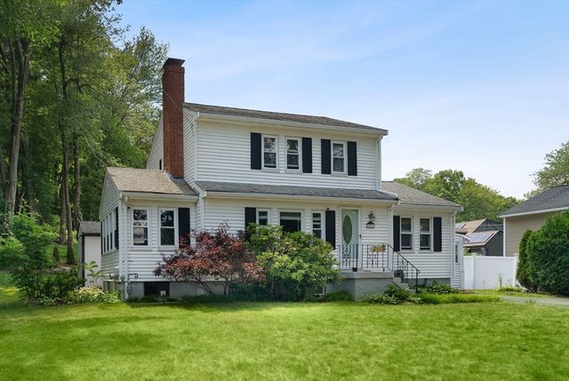 656 Bolton St, Marlborough, MA 01752