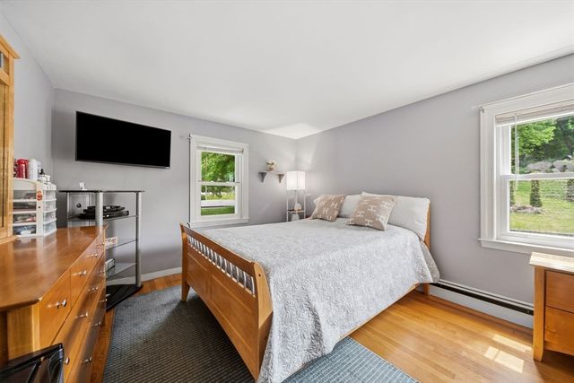 656 Bolton St, Marlborough, MA 01752