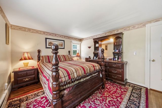 656 Bolton St, Marlborough, MA 01752