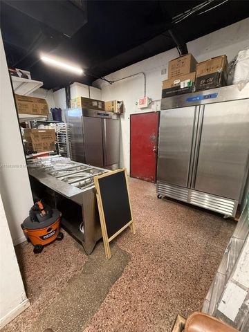 6746 W Flagler St, Miami, FL 33144