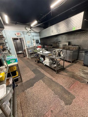 6746 W Flagler St, Miami, FL 33144