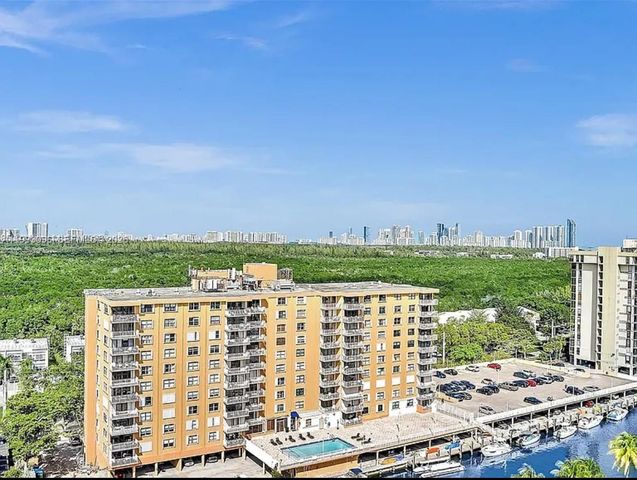 2450 NE 135th Street 103, North Miami, FL 33181