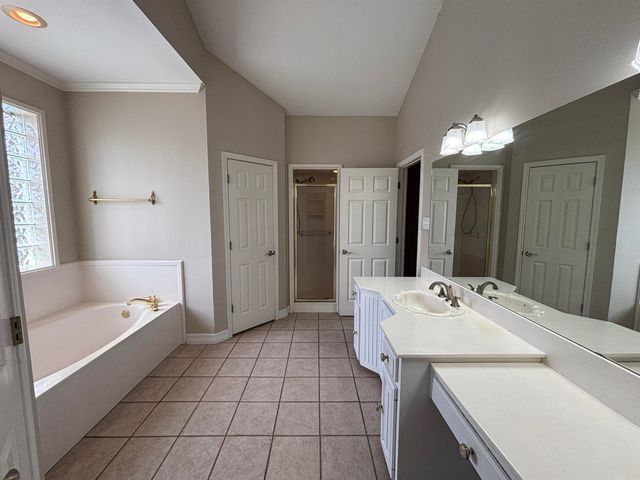 1016 Foley, Henderson, TX 75654