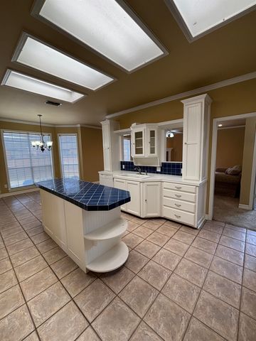 1016 Foley, Henderson, TX 75654