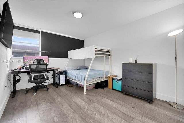 830 NW 87th Ave 406, Miami, FL 33172