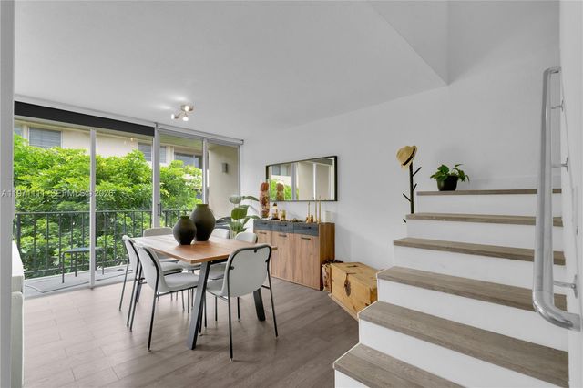 830 NW 87th Ave 406, Miami, FL 33172