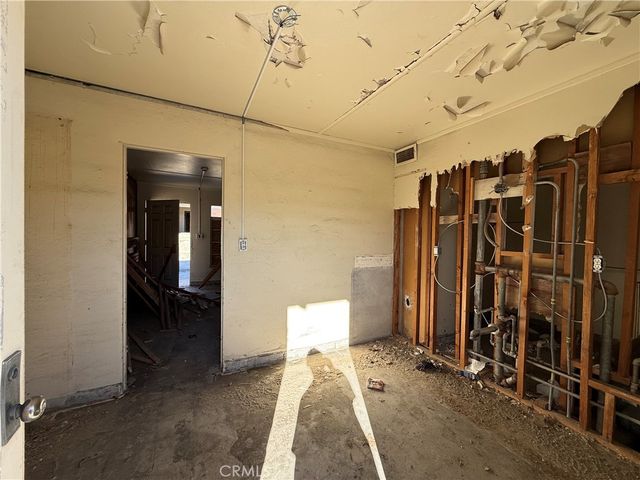 83298 Argus Avenue, Trona, CA 93562