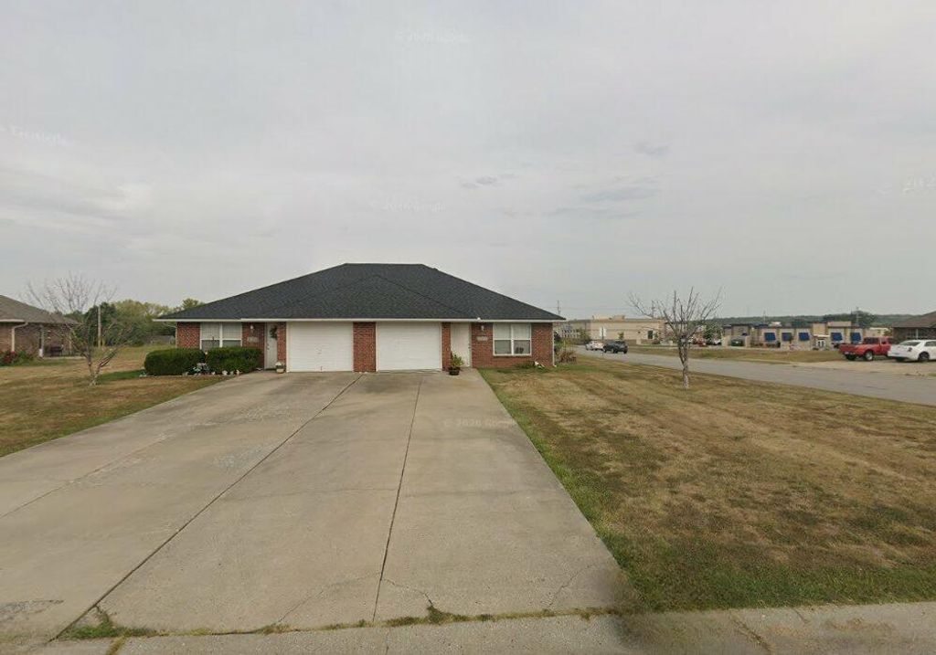 1251 Woodbury Court, Grain Valley, MO 64029