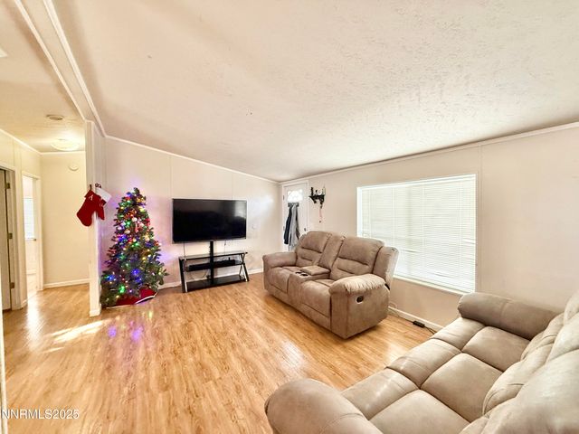 221 E Antelope Drive, Battle Mountain, NV 89820