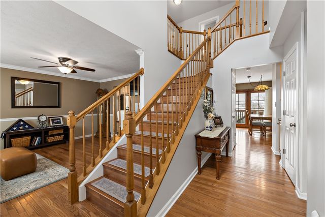 204 Rolling Hill Farm Dr, Rostraver, PA 15089