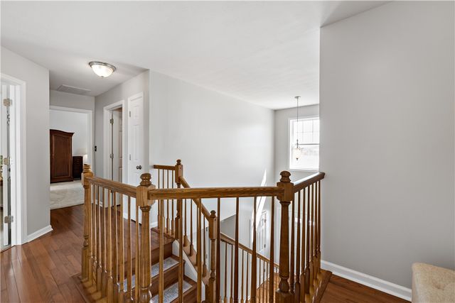 204 Rolling Hill Farm Dr, Rostraver, PA 15089