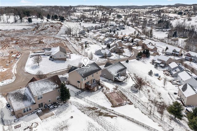 204 Rolling Hill Farm Dr, Rostraver, PA 15089