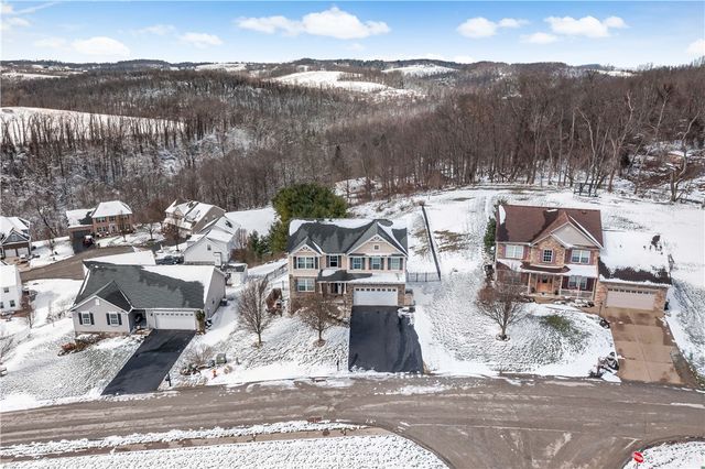 204 Rolling Hill Farm Dr, Rostraver, PA 15089