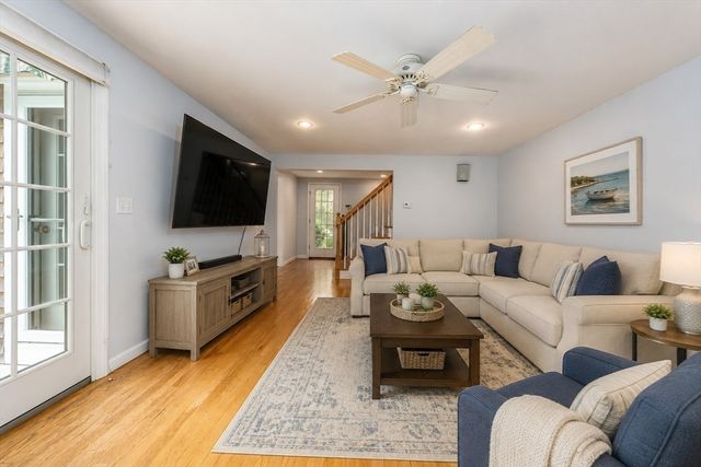 11 Barnes Lane, Yarmouth, MA 02673