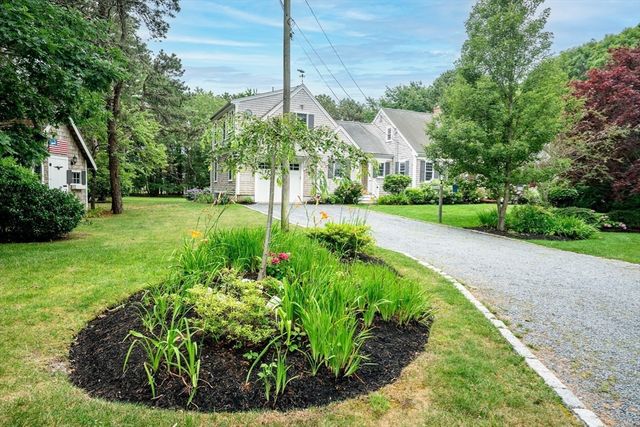 11 Barnes Lane, Yarmouth, MA 02673