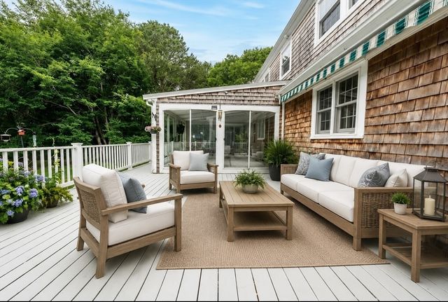 11 Barnes Lane, Yarmouth, MA 02673