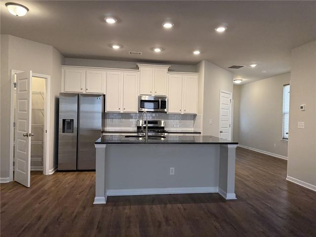 3619 Canyon Springs Drive, Oakwood, GA 30566