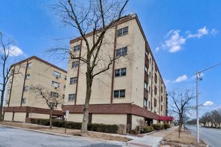 7840 W North Avenue 4E, Elmwood Park, IL 60707