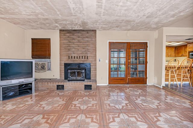 2160 3rd Street, Sanger, CA 93657