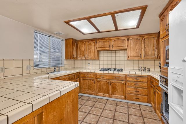 2160 3rd Street, Sanger, CA 93657