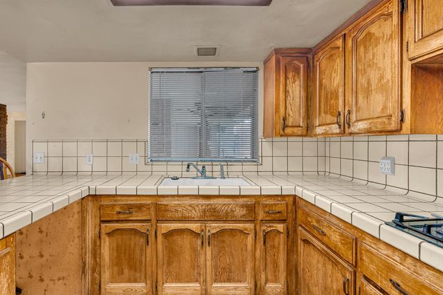 2160 3rd Street, Sanger, CA 93657