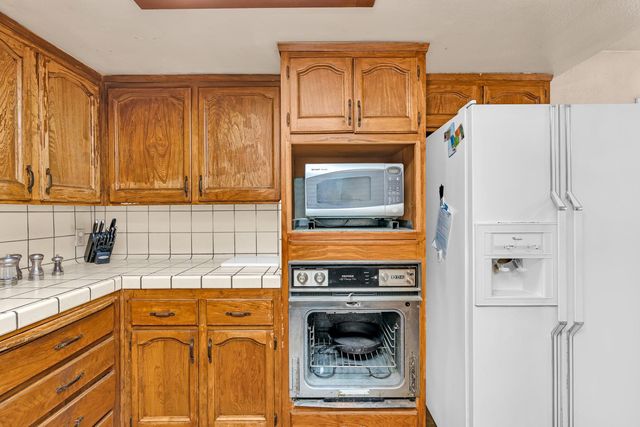 2160 3rd Street, Sanger, CA 93657