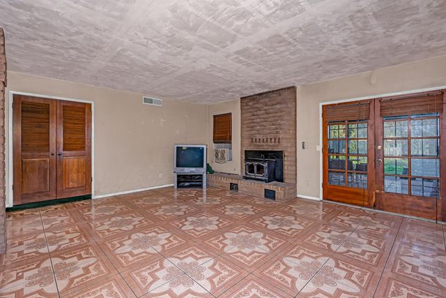 2160 3rd Street, Sanger, CA 93657