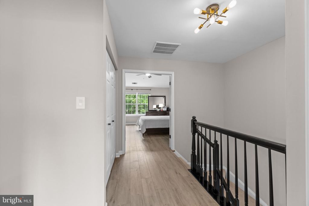 Image 23 of property listing at 704 SUMMERTIME DR, Odenton, MD 21113