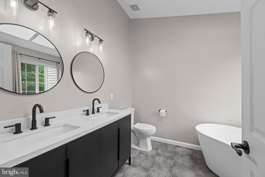 Image 27 of property listing at 704 SUMMERTIME DR, Odenton, MD 21113