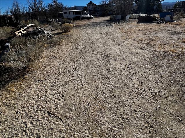 33048 223rd Street E, Llano, CA 93544