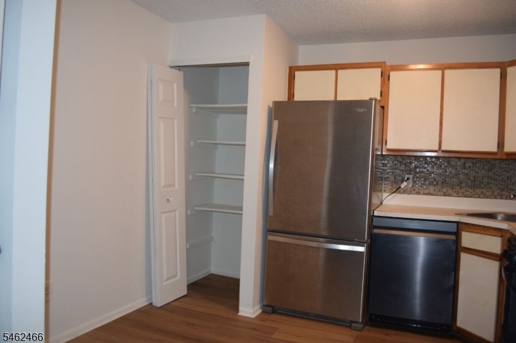1104 Sage Ct 1104, Mahwah Twp., NJ 07430 — photo 3