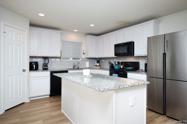 7710 PONDEROSA PINE, Boerne, TX 78015