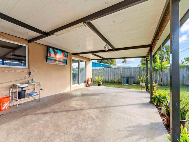 1866 NW 8th Ter, Homestead, FL 33030