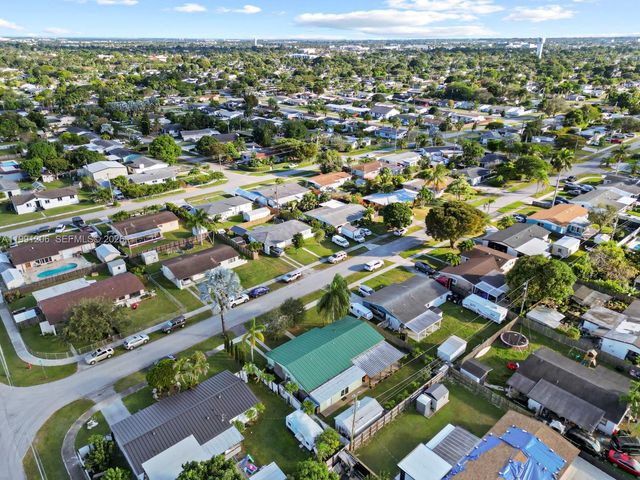 1866 NW 8th Ter, Homestead, FL 33030